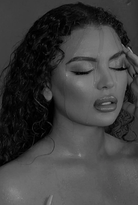 Naya — 3 / 12