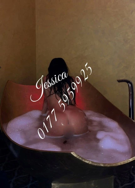 Jessica — 7 / 20