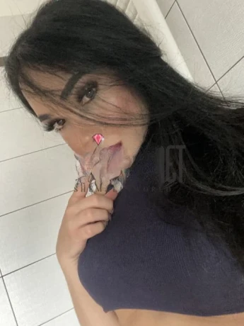 Luara Casadevall — 5 / 6