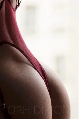 Delia Real Fotos und Party — 2 / 5