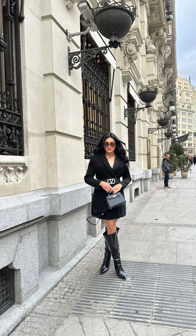 Viviana Blanco — 6 / 12