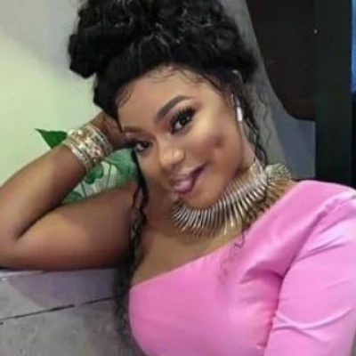 Zennia Brown, Escort, Colombo