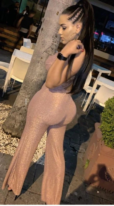 Shantal, Escort, Manama