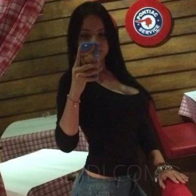 Luana, Escort, Paris