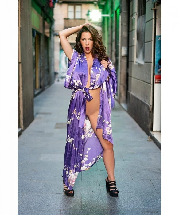 Yasmin — 3 / 6