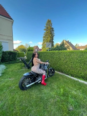 Ts Angela Fox — 8 / 11