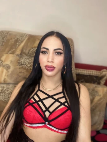 Evelin Kisses — 3 / 12