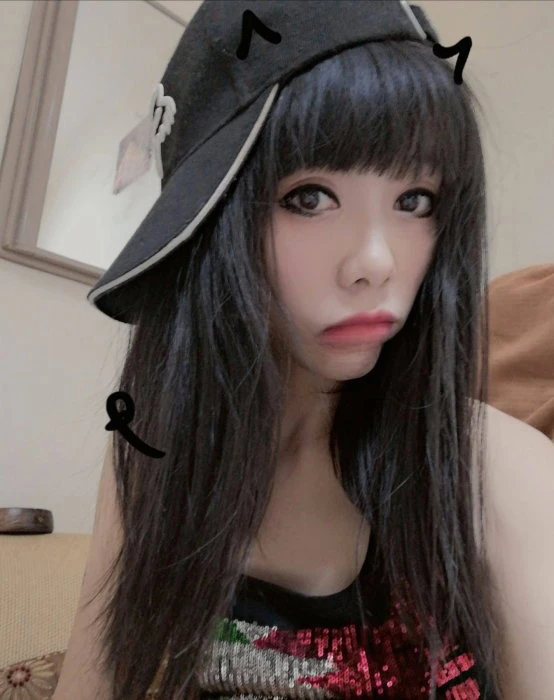 Sasa, Escort, Manama