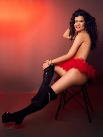 Evelina Anal Konigin — 10 / 17