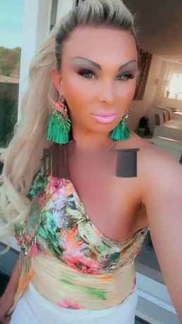 Britanie Doll — 9 / 12