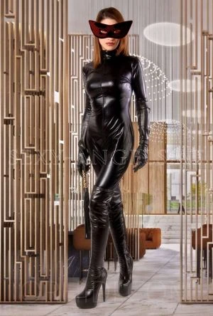 Lady N — 2 / 3