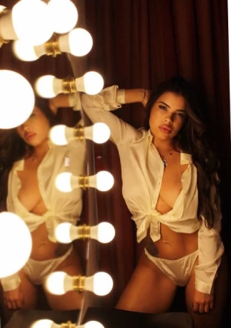 Leticia Campos — 3 / 8