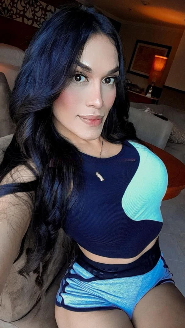 Lena Torres — 7 / 12