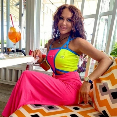 Alica, Escort, Luxembourg