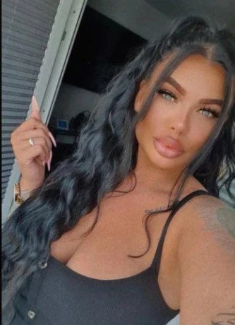 Melanie143 — 4 / 6