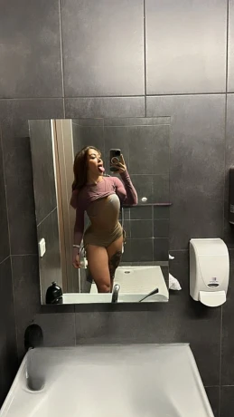 Emilly Japa — 5 / 12