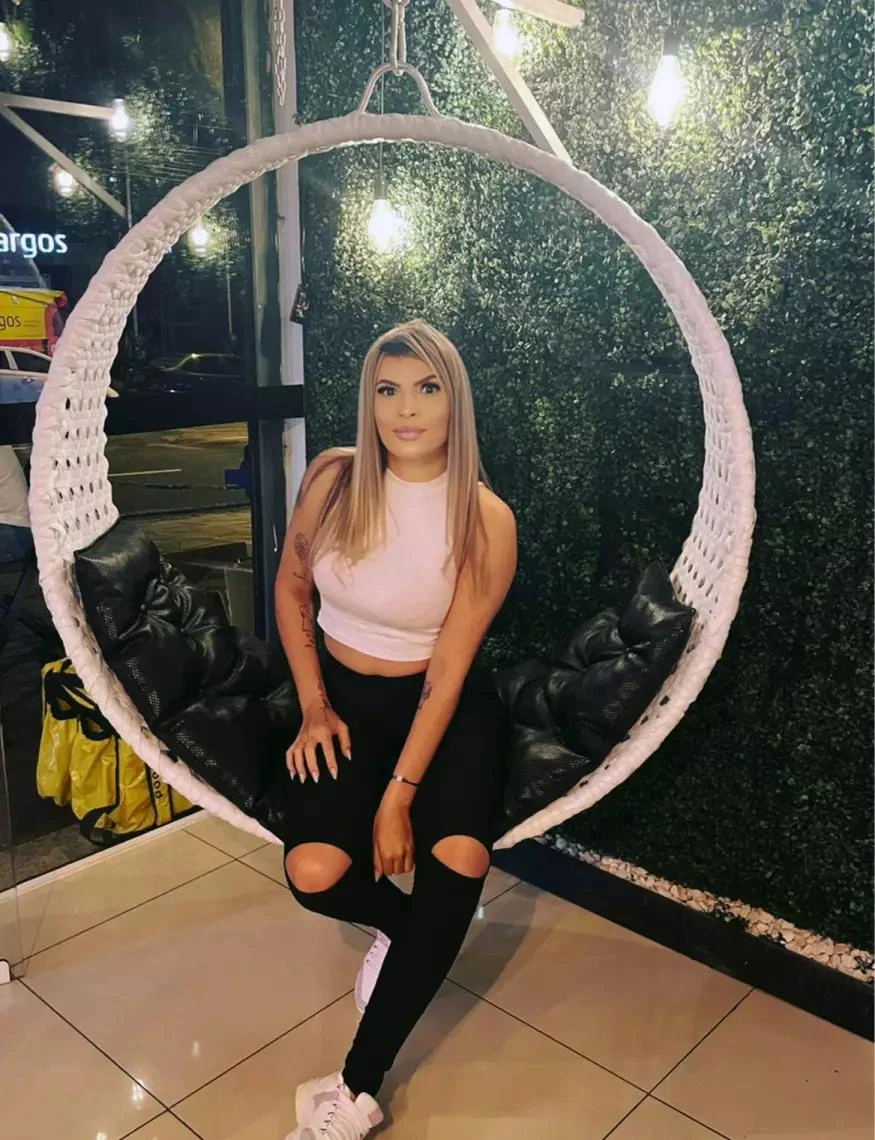 Pamela Scort — 26 / 30