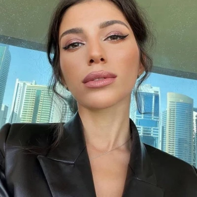 Suzie, Escort, Prague