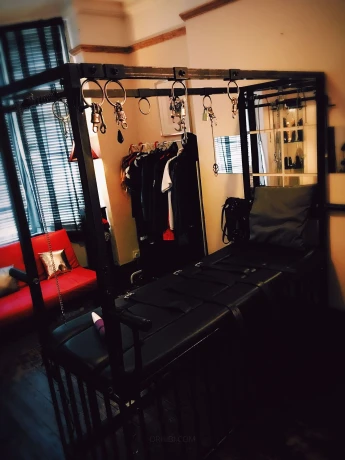 LeicesterMistress — 15 / 18