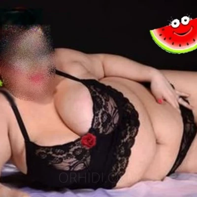 HAUSFRAU  XXL, Escort, Neustadt