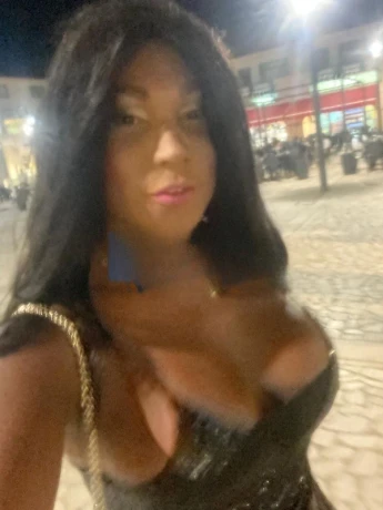 Camila Cubana — 3 / 9