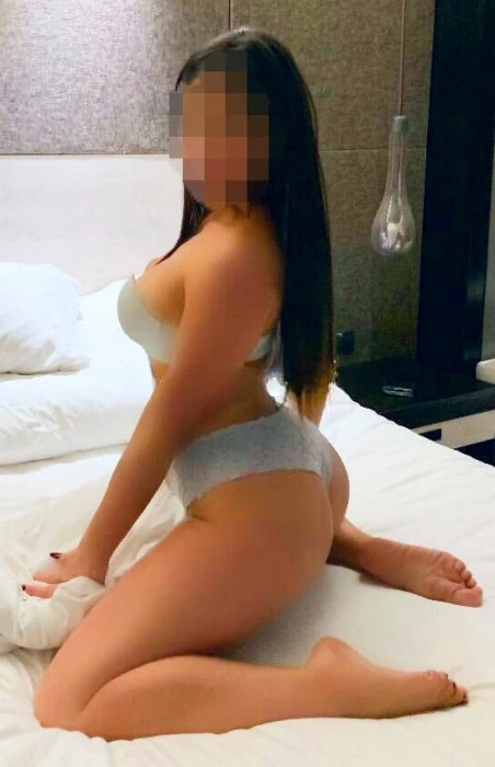 Viky Peña, Escort, Quito