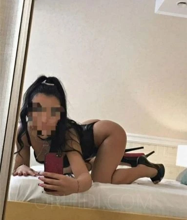 Iasmina — 2 / 3