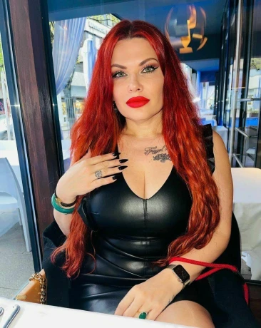 Domina Nora — 9 / 11