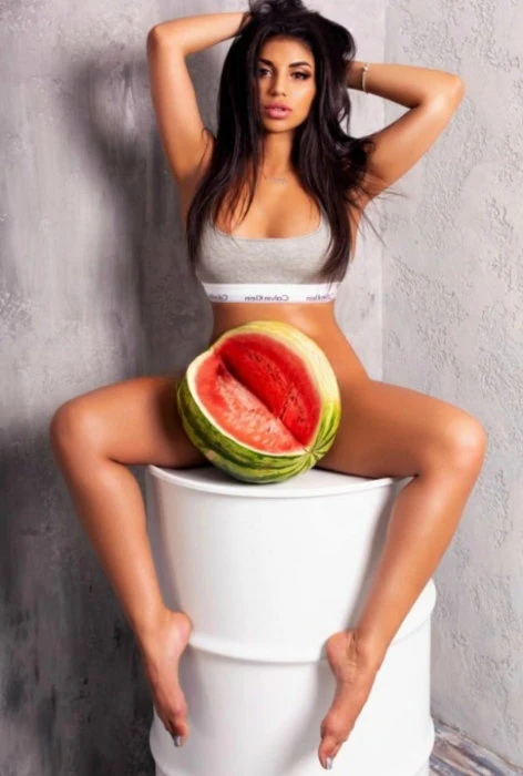 Tanya, Escort, Milan
