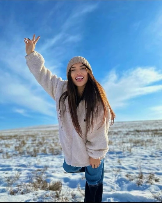 Polina — 10 / 11
