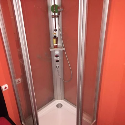 3967, Escort, Vienna