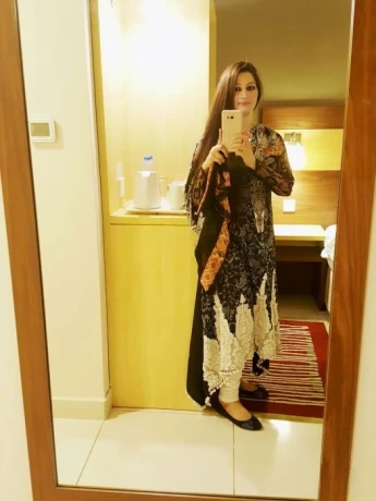 Rabia Indian — 1 / 3