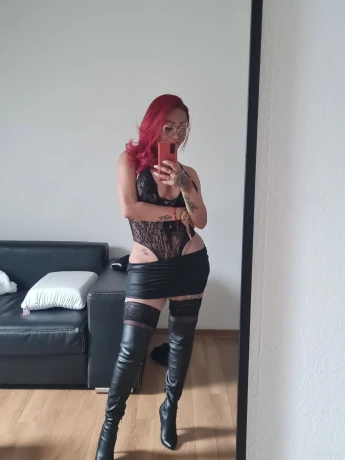 Trans Nathalia — 2 / 6
