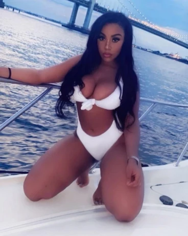 Adorable Mira — 1 / 3