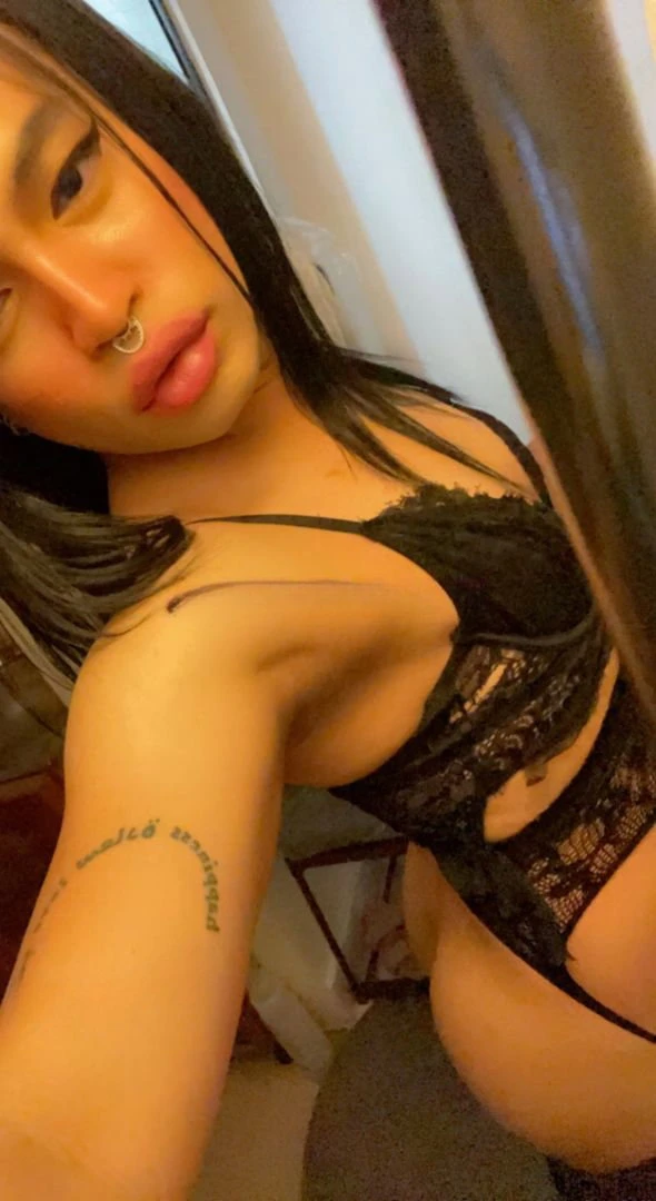 Deexotica, Escort, Abu Dhabi