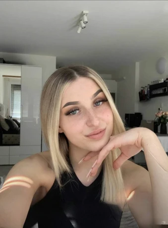 Ninaa Suesse Maus — 4 / 5