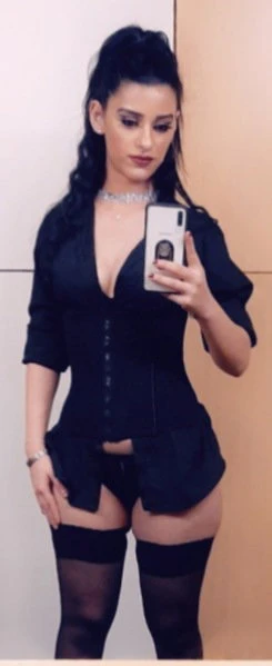 Elena — 3 / 12