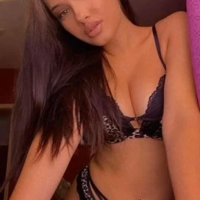 Anays Neu!, Escort, Amberg