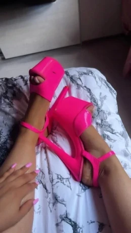 Deutsche Leoni — 11 / 12