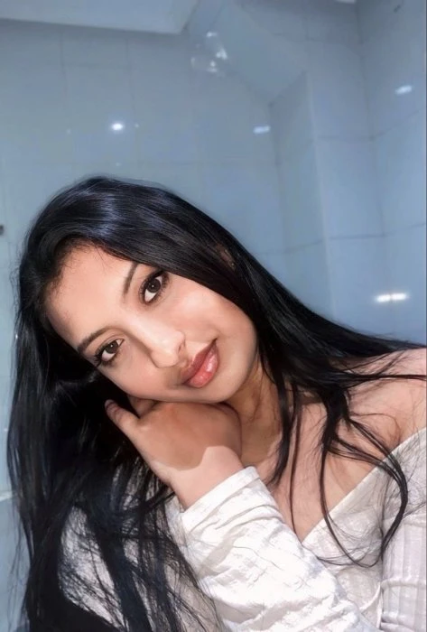 Giulia, Escort, Rotterdam