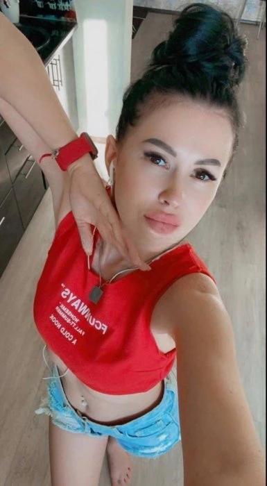 Kira, Escort, Istanbul