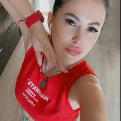 Kira, Escort, Istanbul