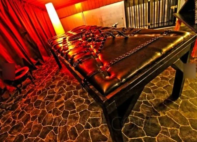 Heaven&Hell Domina Erotikhaus — 22 / 23