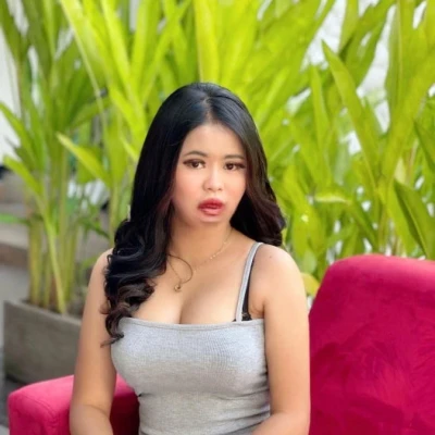 Ayna Azkayra, Escort, Kuta