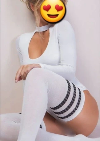 Leila Eden — 2 / 3