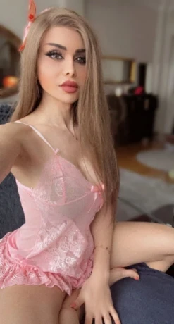 Shemale Nado — 4 / 8