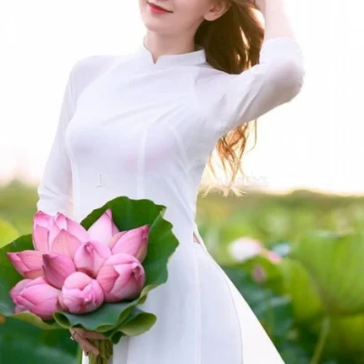 Cháo Lòng, Escort, Muscat