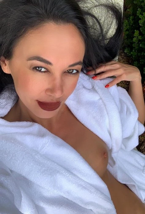 Emyli, Escort, Milan