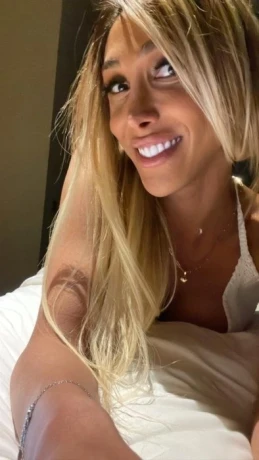 Leyla Trans — 2 / 3