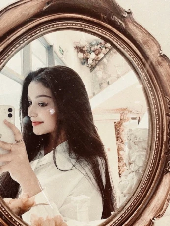 Model Judy — 3 / 13